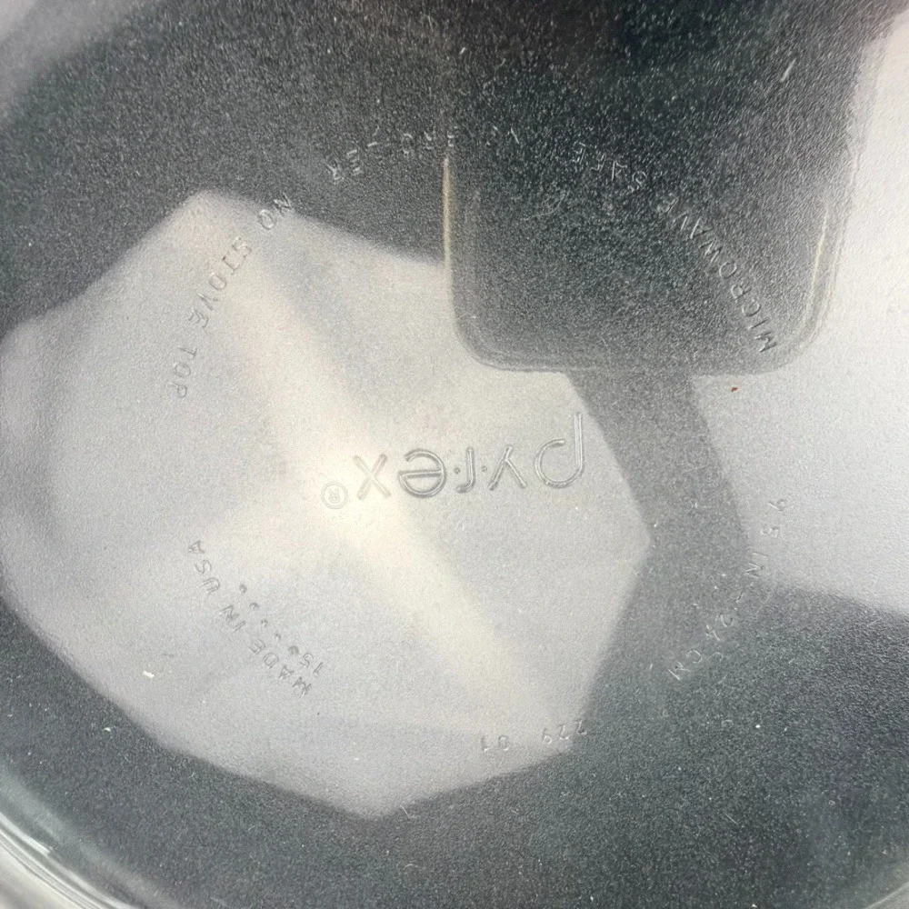 Pyrex vintage clear